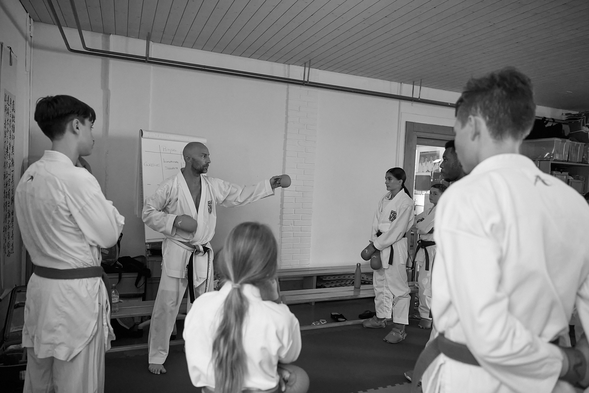 ZEN SHIN Karate-Do Kampfkunde-Unterricht mit Schueler