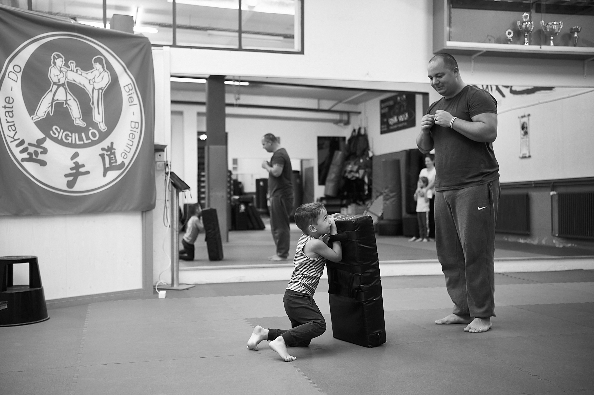 ZEN SHIN Karate 3+MuKi-VaKi spielerisches Karate Training Eltern und Kinder
