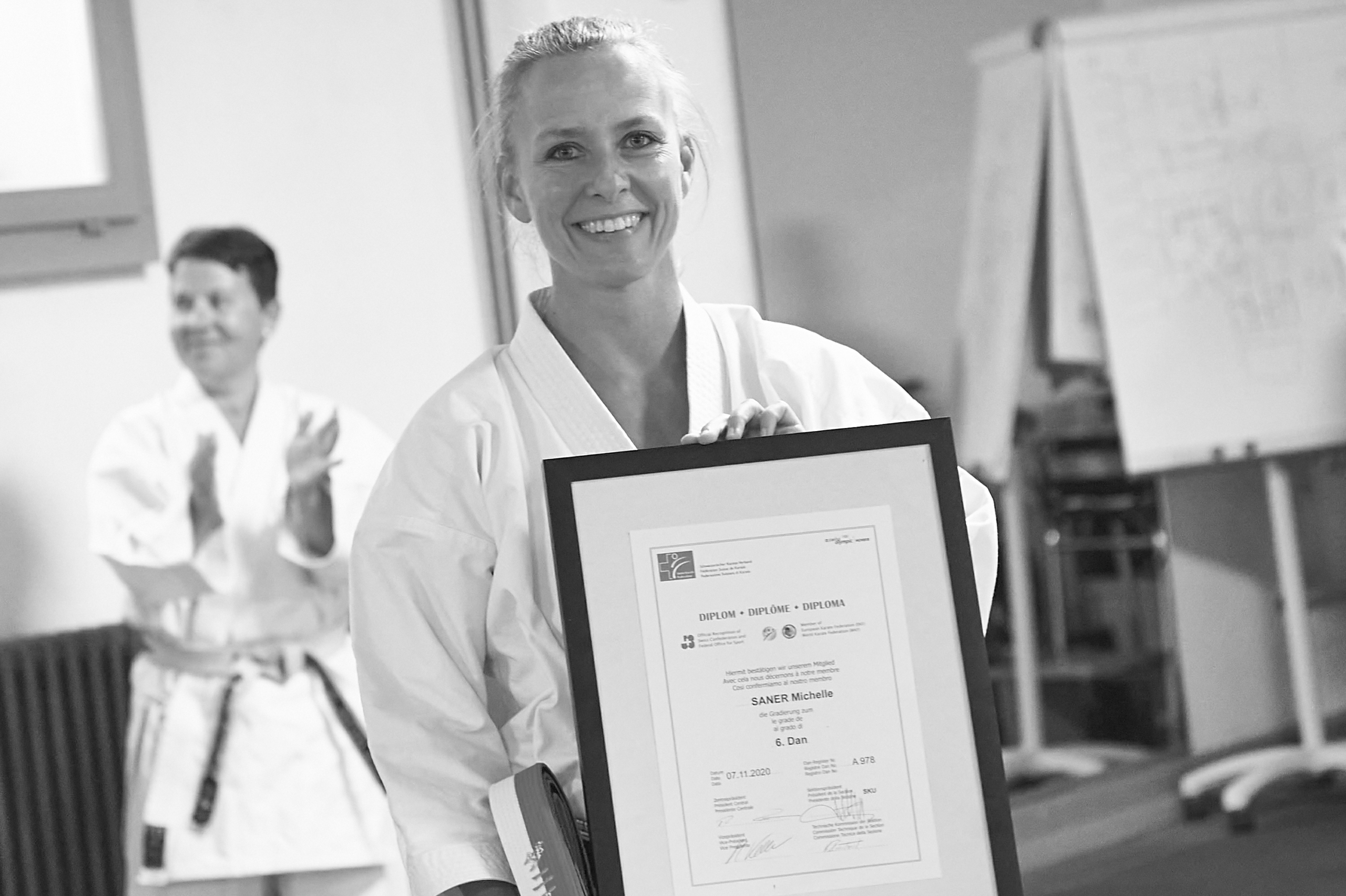 Übergabe des 6. Dan. Karate-Do an Michelle Saner